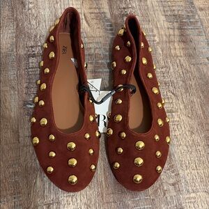 Zara Women's Brown Flats with Gold Studs-  NWT